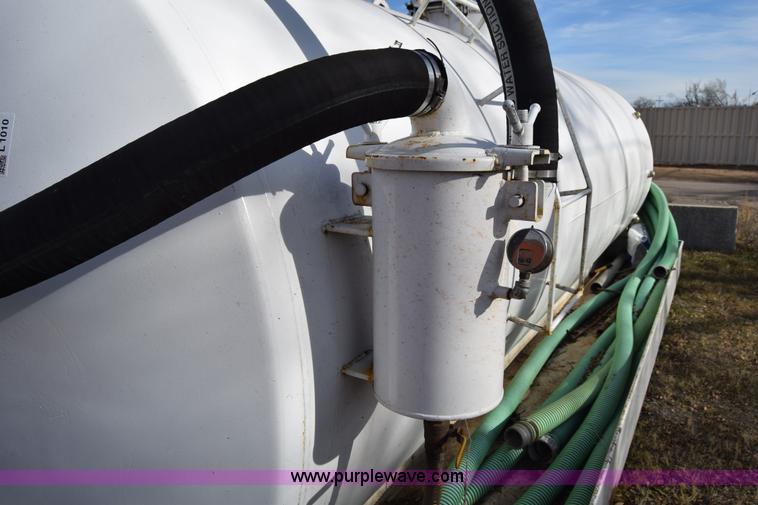 image for item L1010 Vacuum tank