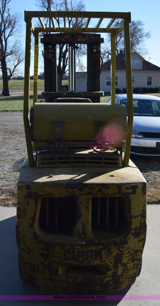 image for item L1019 Clark C500-50 forklift