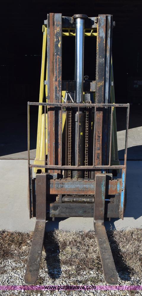 image for item L1019 Clark C500-50 forklift