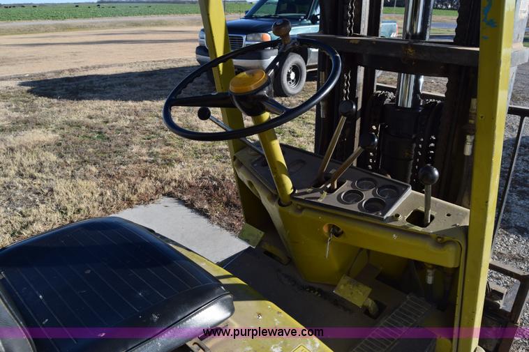 image for item L1019 Clark C500-50 forklift