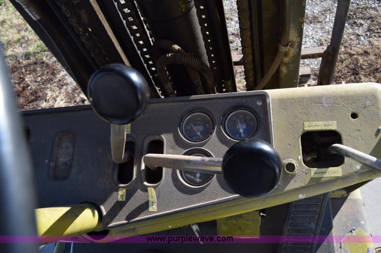image for item L1019 Clark C500-50 forklift