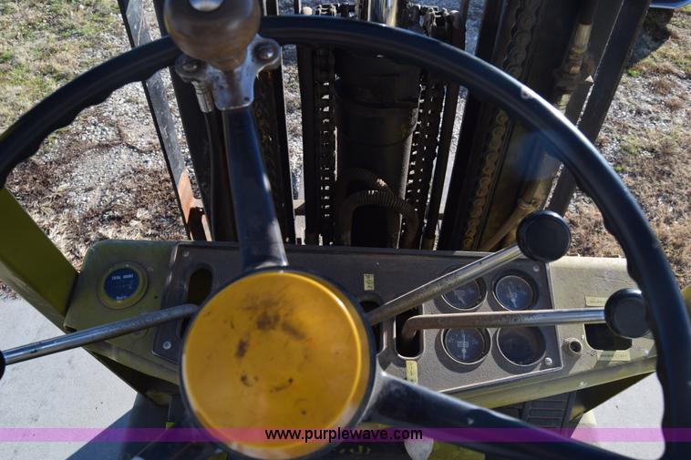 image for item L1019 Clark C500-50 forklift