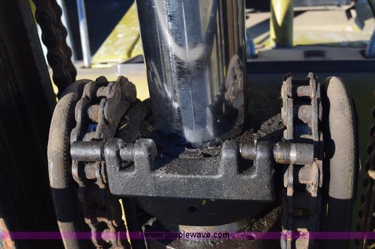 image for item L1019 Clark C500-50 forklift
