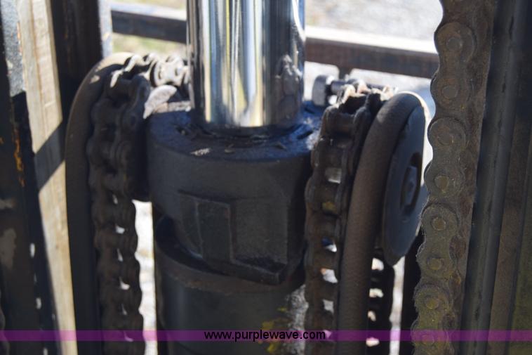 image for item L1019 Clark C500-50 forklift
