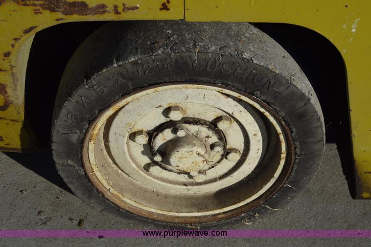 image for item L1019 Clark C500-50 forklift