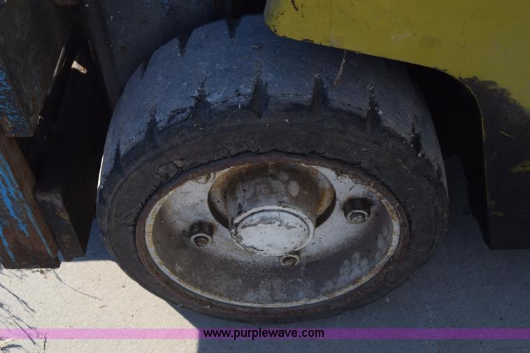 image for item L1019 Clark C500-50 forklift