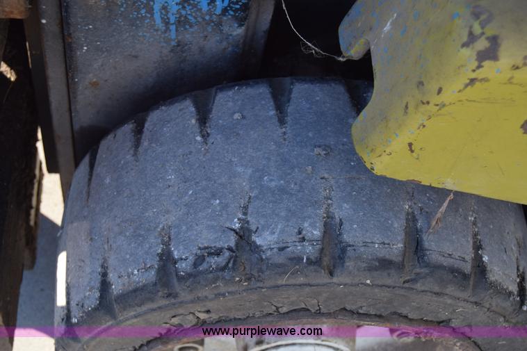 image for item L1019 Clark C500-50 forklift