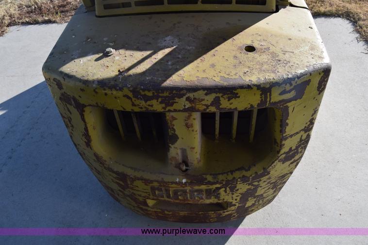 image for item L1019 Clark C500-50 forklift