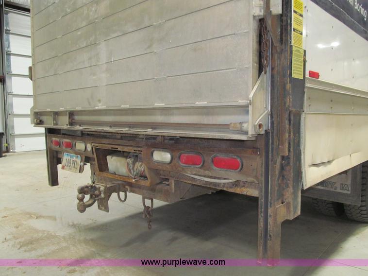 image for item L1974 2004 Chevrolet C5500 box truck