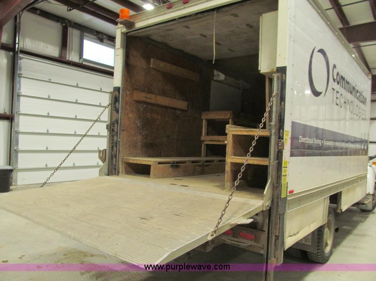 image for item L1974 2004 Chevrolet C5500 box truck