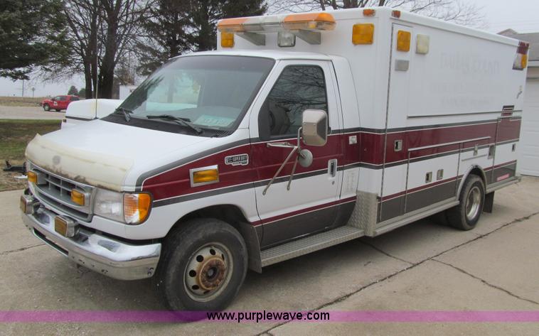 image for item L1975 1998 Ford Econoline E450 ambulance