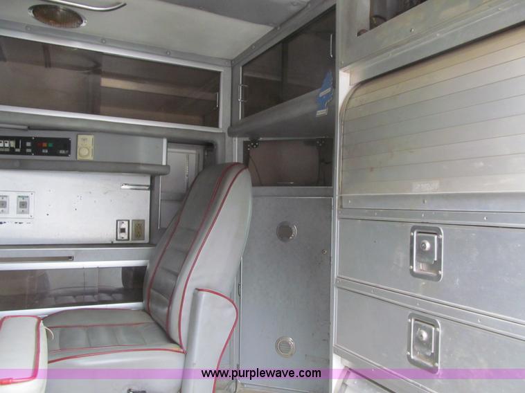 image for item L1975 1998 Ford Econoline E450 ambulance