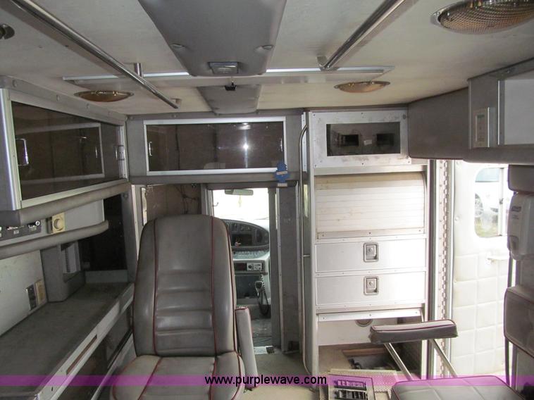 image for item L1975 1998 Ford Econoline E450 ambulance