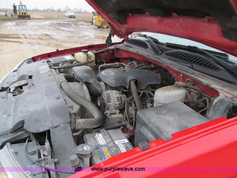 image for item L1980 2007 Chevrolet Silverado 2500HD Ext. Cab pickup truck