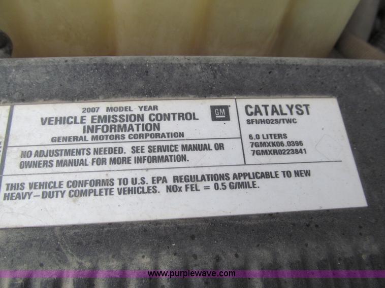 image for item L1980 2007 Chevrolet Silverado 2500HD Ext. Cab pickup truck