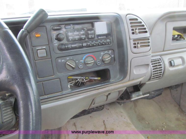 image for item L1982 1998 Chevrolet 2500 flatbed pickup truck