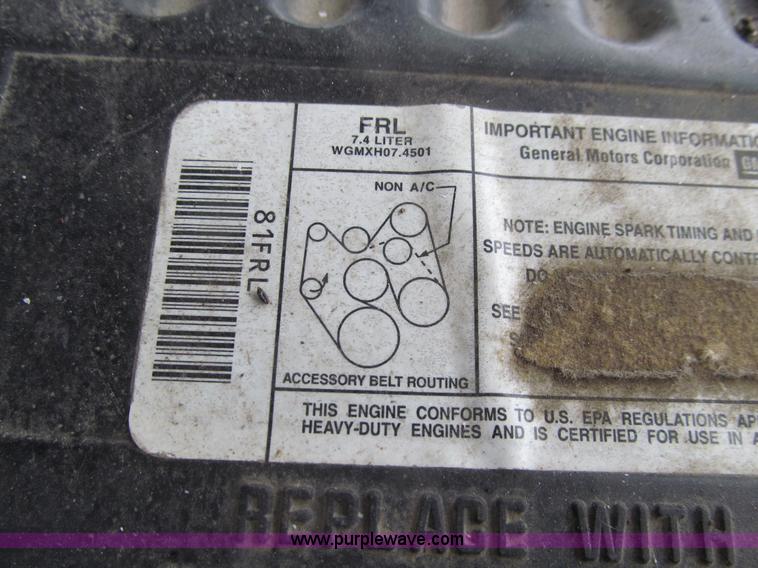 image for item L1982 1998 Chevrolet 2500 flatbed pickup truck