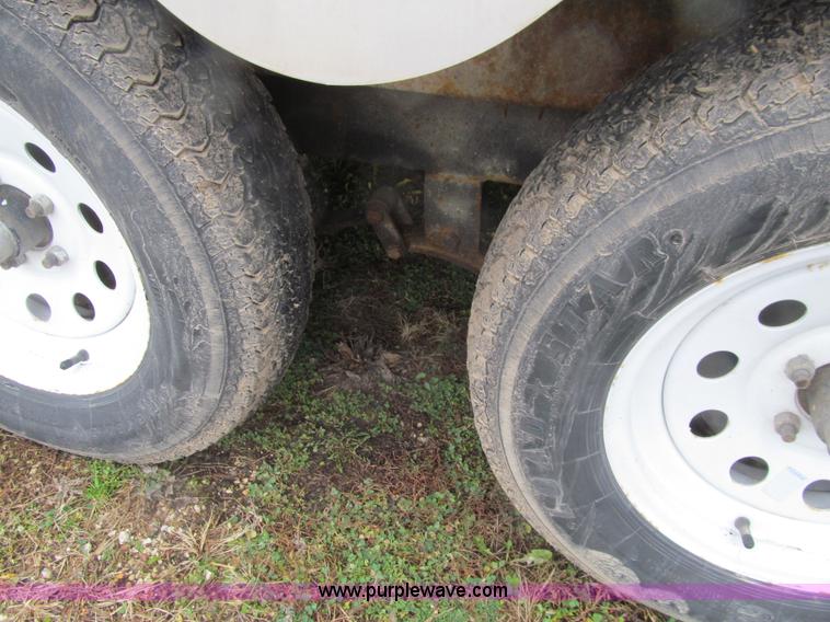 image for item L1984 2012 Atlas AU714TA2 enclosed cargo trailer