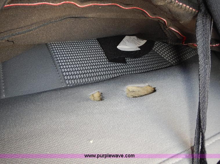 image for item L3583 2006 Dodge Ram 2500HD Quad Cab flatbed pickup truck