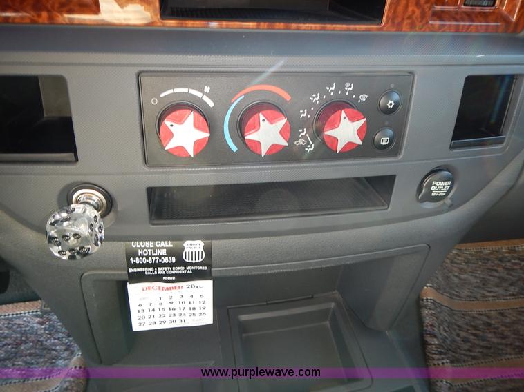 image for item L3583 2006 Dodge Ram 2500HD Quad Cab flatbed pickup truck