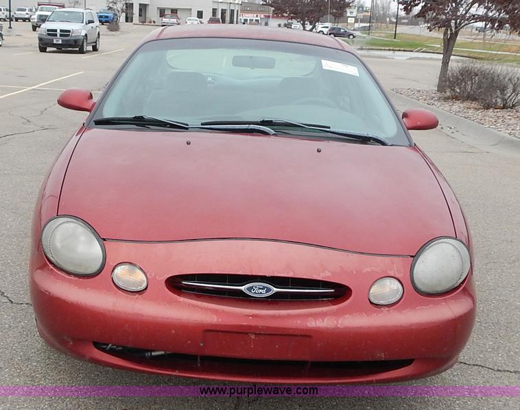 image for item L3592 1998 Ford Taurus LX