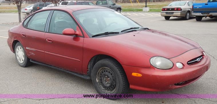 image for item L3592 1998 Ford Taurus LX