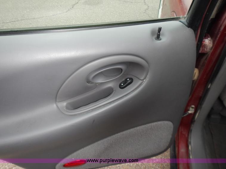 image for item L3592 1998 Ford Taurus LX