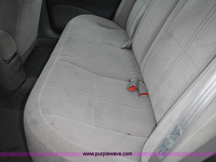 image for item L3592 1998 Ford Taurus LX