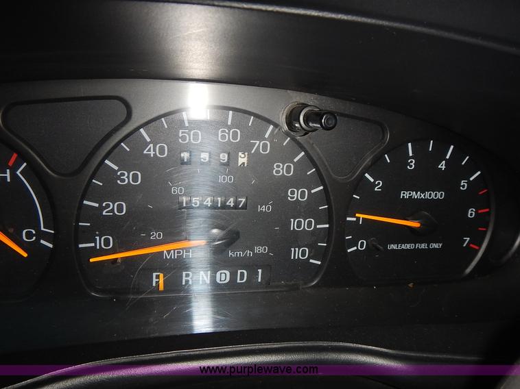 image for item L3592 1998 Ford Taurus LX