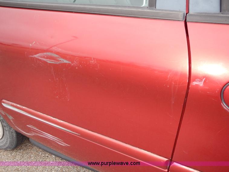 image for item L3592 1998 Ford Taurus LX