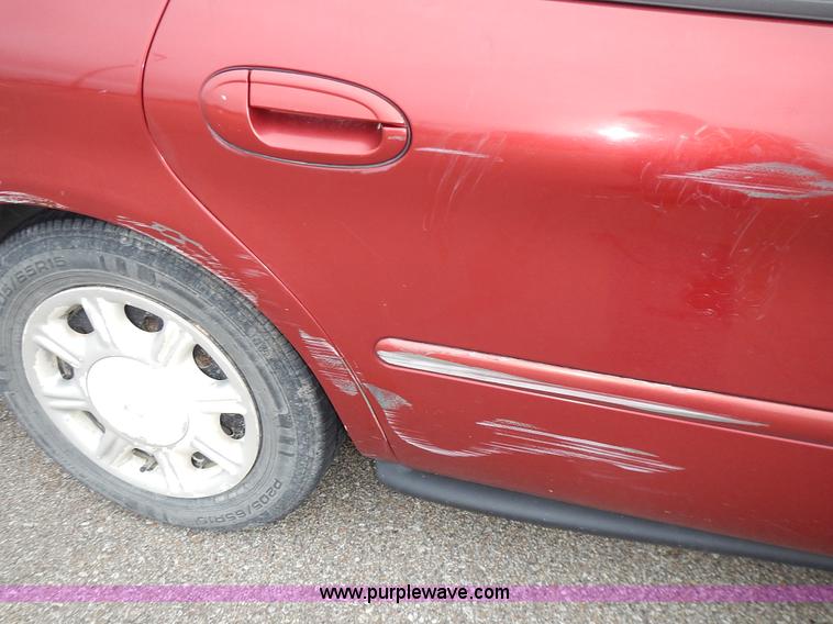 image for item L3592 1998 Ford Taurus LX