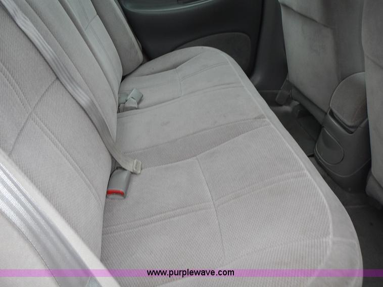 image for item L3592 1998 Ford Taurus LX