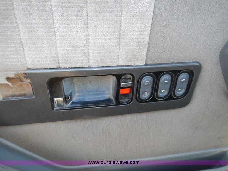 image for item L3608 1993 Chevrolet Silverado 2500 Ext. Cab pickup truck