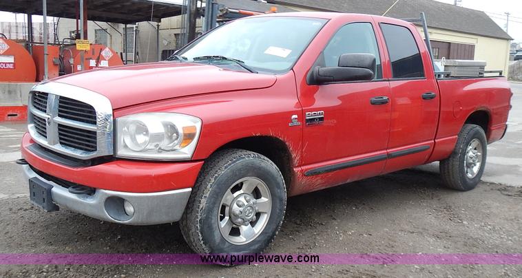 image for item L3612 2007 Dodge Ram 2500 pickup truck