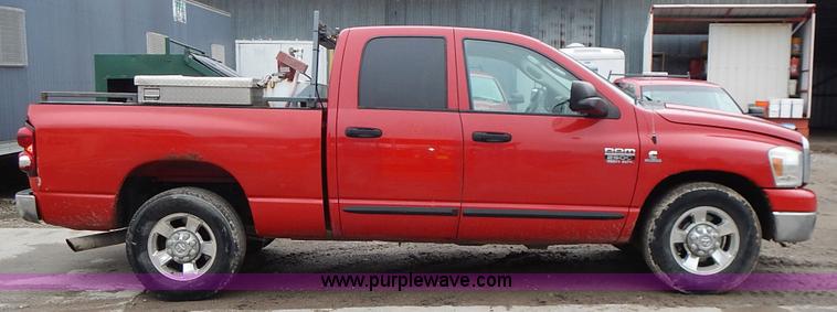 image for item L3612 2007 Dodge Ram 2500 pickup truck