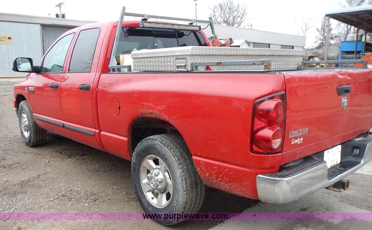 image for item L3612 2007 Dodge Ram 2500 pickup truck
