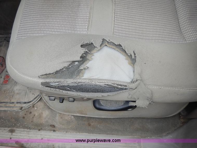 image for item L3612 2007 Dodge Ram 2500 pickup truck