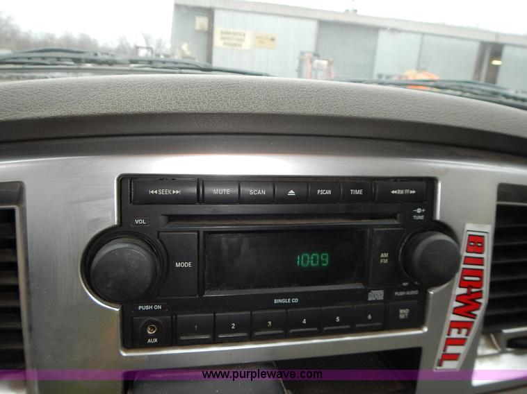 image for item L3612 2007 Dodge Ram 2500 pickup truck