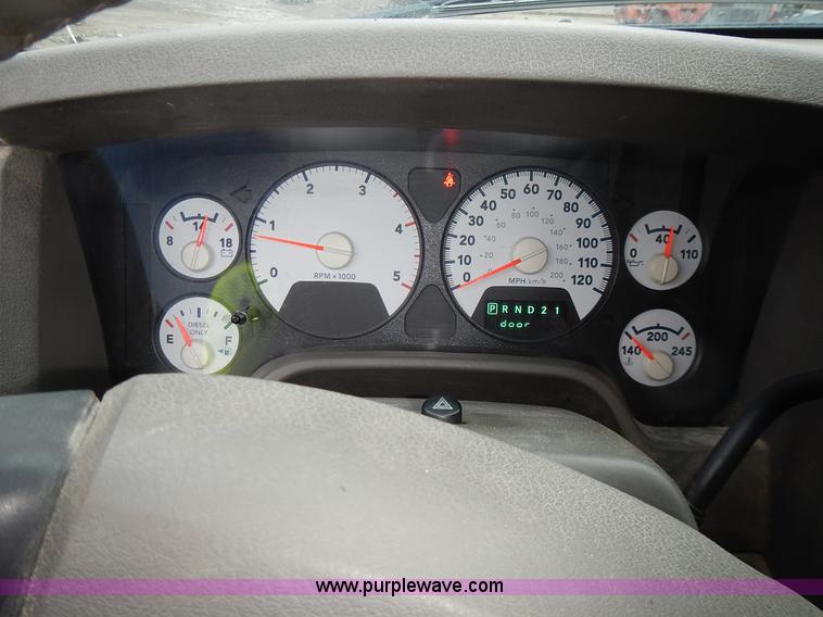 image for item L3612 2007 Dodge Ram 2500 pickup truck