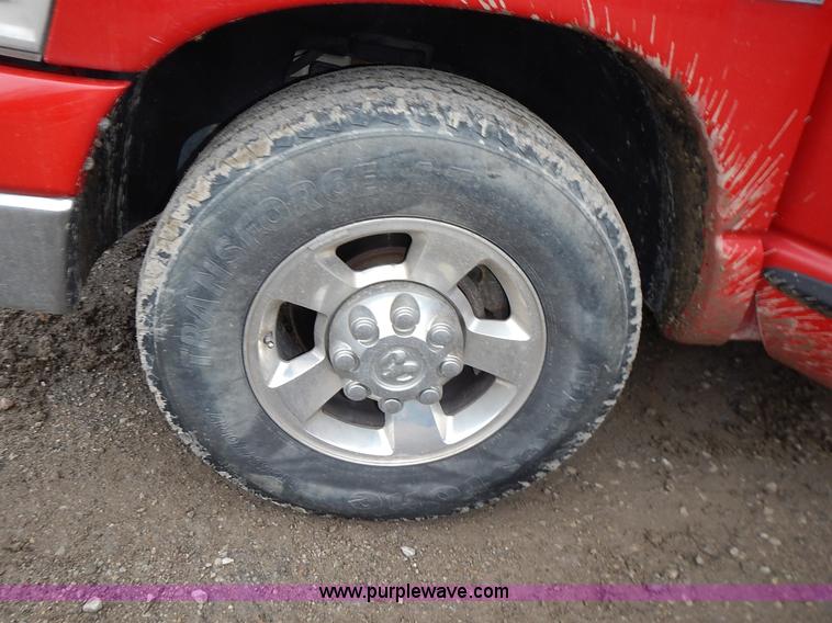 image for item L3612 2007 Dodge Ram 2500 pickup truck