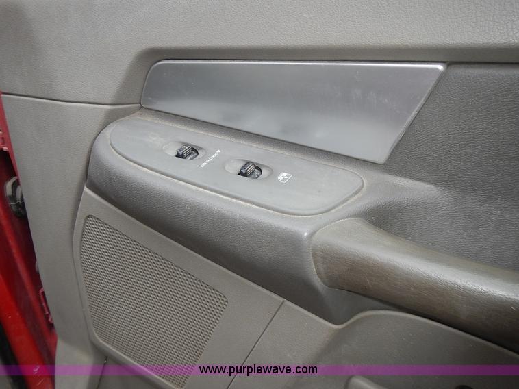 image for item L3612 2007 Dodge Ram 2500 pickup truck