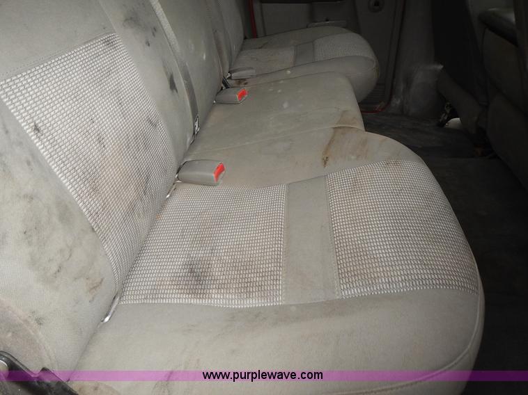 image for item L3612 2007 Dodge Ram 2500 pickup truck