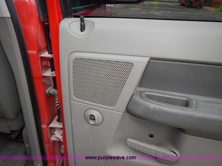 image for item L3612 2007 Dodge Ram 2500 pickup truck