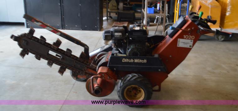 image for item L4662 Ditch Witch 1020 walk-behind trencher