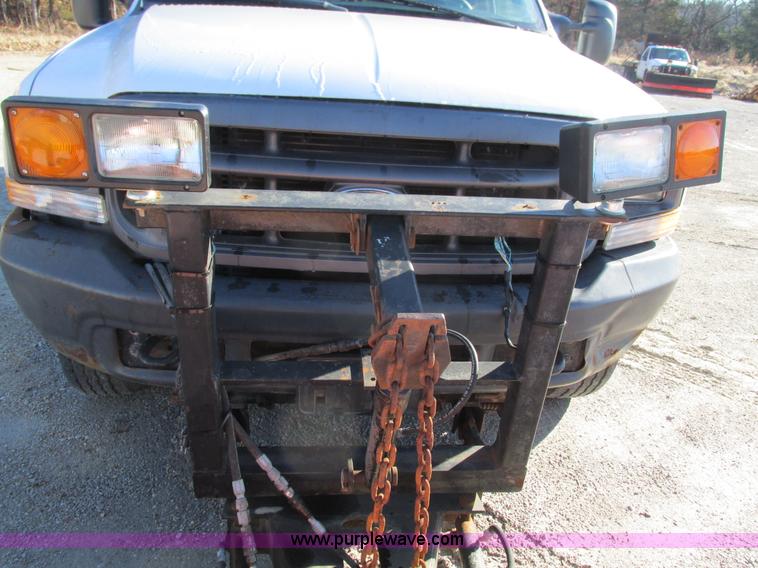 image for item L5359 2004 Ford F550 Super Duty dump flatbed truck