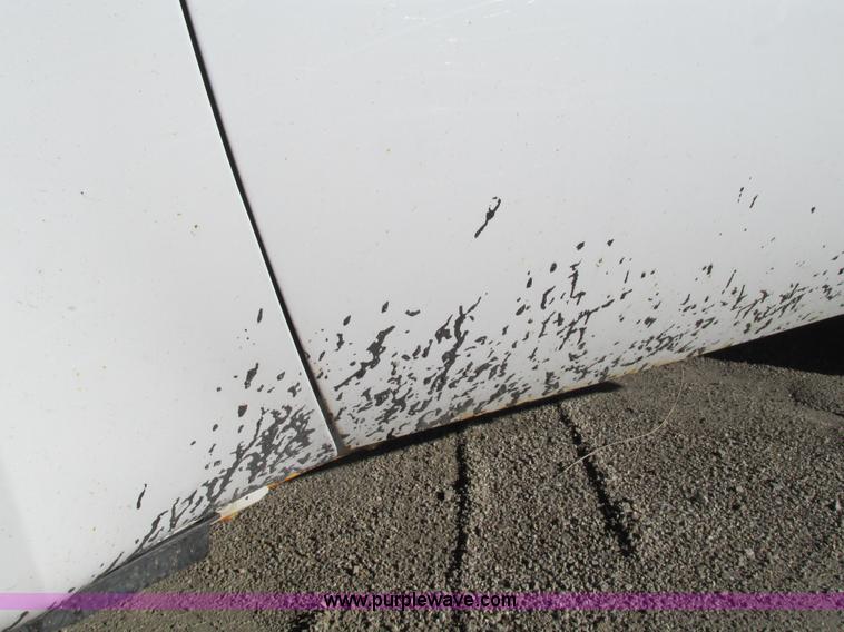 image for item L5359 2004 Ford F550 Super Duty dump flatbed truck