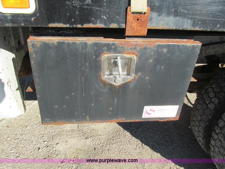 image for item L5359 2004 Ford F550 Super Duty dump flatbed truck