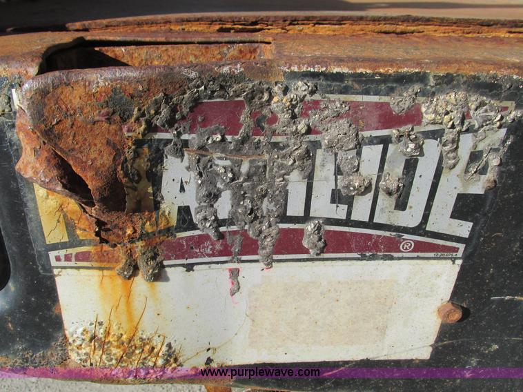 image for item L5359 2004 Ford F550 Super Duty dump flatbed truck