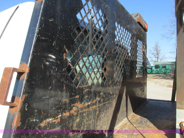 image for item L5359 2004 Ford F550 Super Duty dump flatbed truck