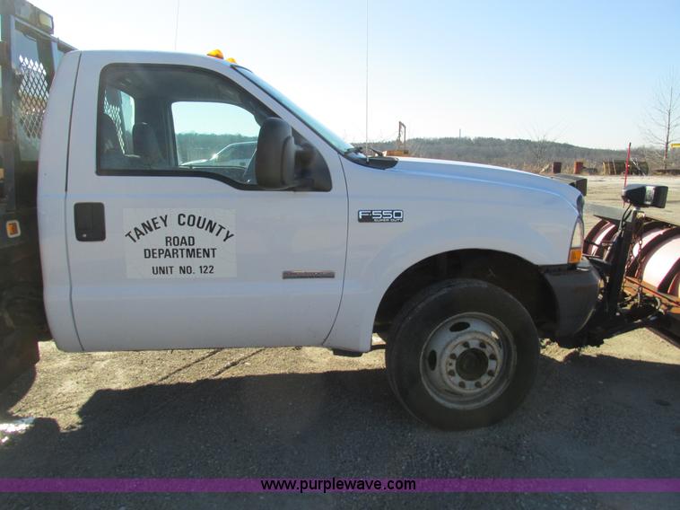 image for item L5359 2004 Ford F550 Super Duty dump flatbed truck